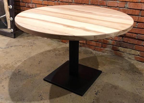 Стол из массива ясеня